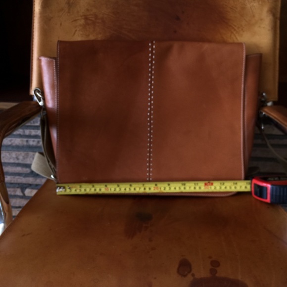 Natural saddle leather messenger, briefcase, bag - Picture 2 of 8